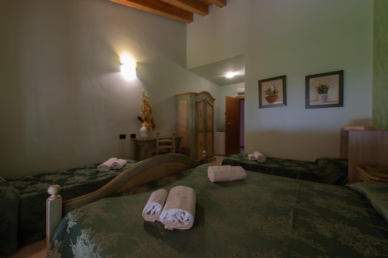 Agriturismo Ca' Del Gal Valeggio sul Mincio Bagian luar foto